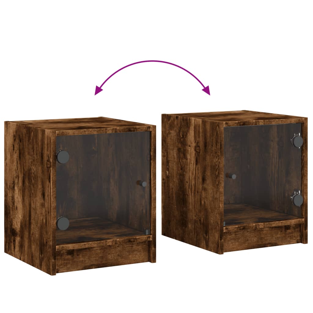 Nattbord med glassdører røkt eik 35x37x42 cm - SminkeBord.no